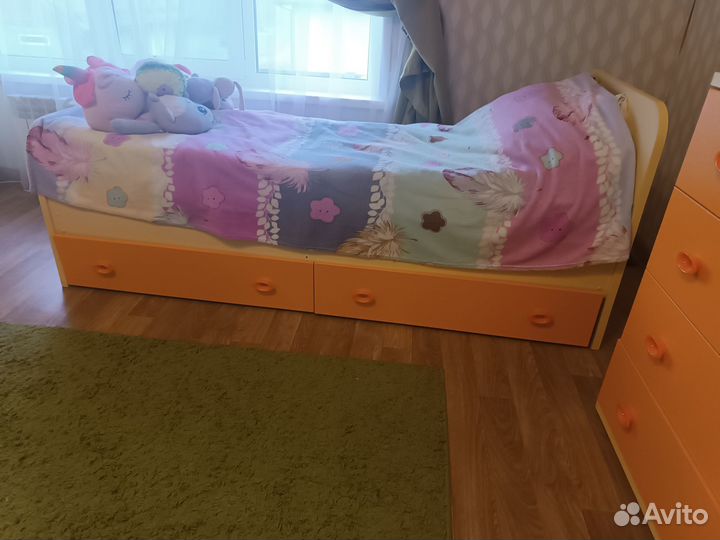 Мебель в детскую для девочки