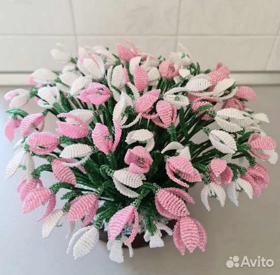 Ромашки. Цветы. Колокольчики. Цветы из бисера