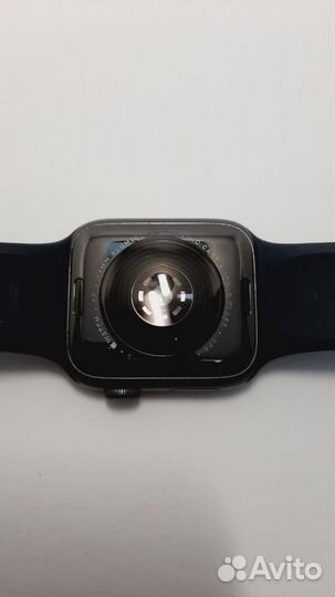 Смарт-часы Apple Watch SE 44mm