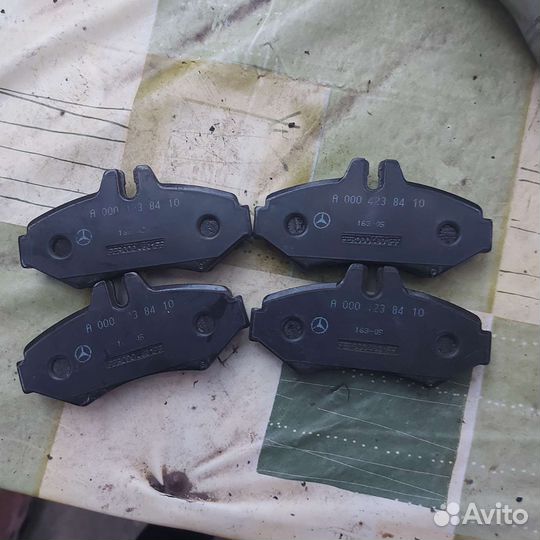 Тормозные колодки mercedes G