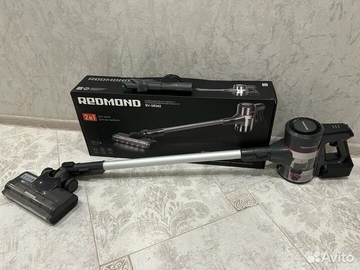 Пылесос вертикальный беспроводной redmond RV-UR362