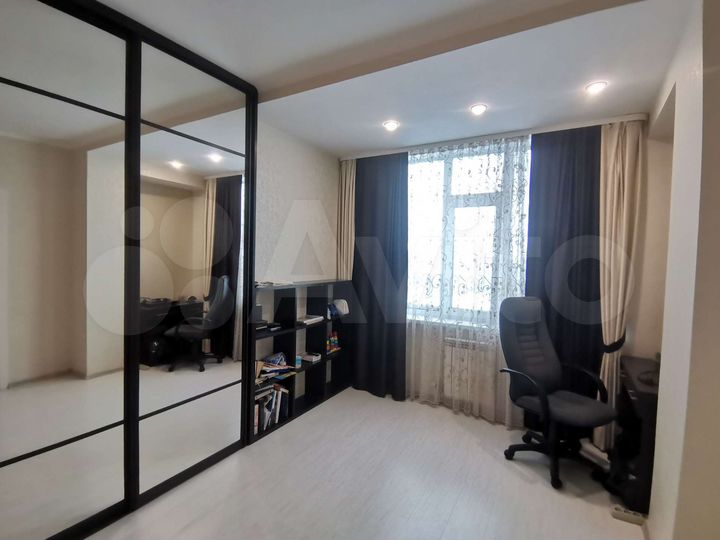 2-к. квартира, 72,5 м², 9/15 эт.