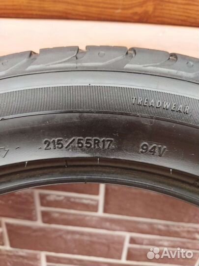 Goodyear Eagle Sport 215/55 R17 94V
