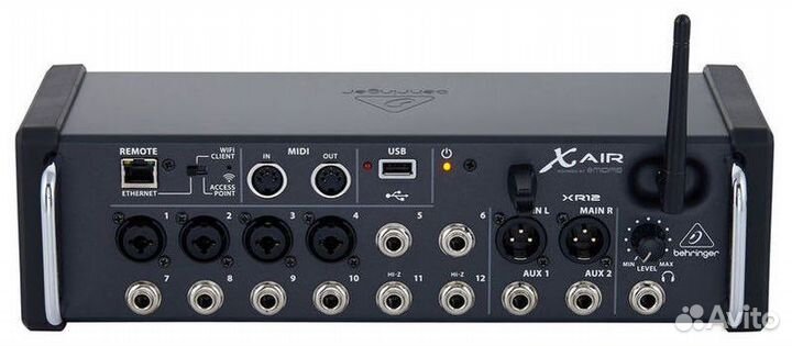 Behringer xr12