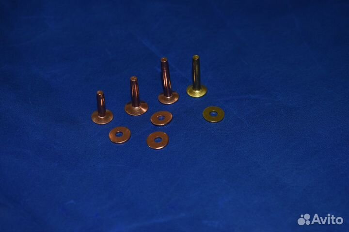 Хольнитены, люверсы, кнопки, гвозди, магнит