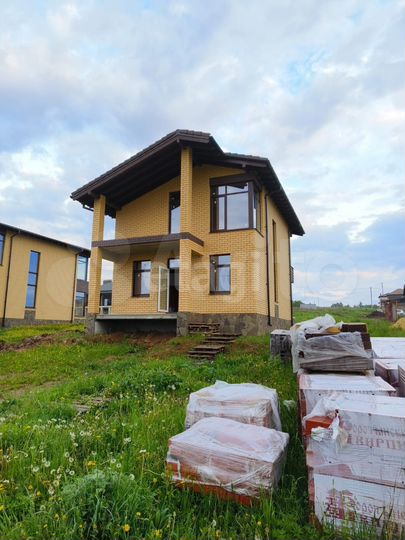 Коттедж 135 м² на участке 6 сот.