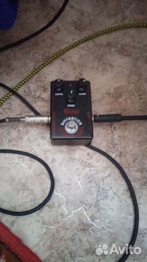 Педаль distortion