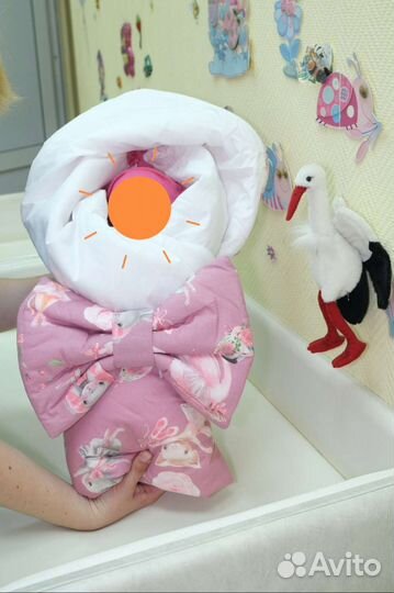 Комплект на выписку для девочки