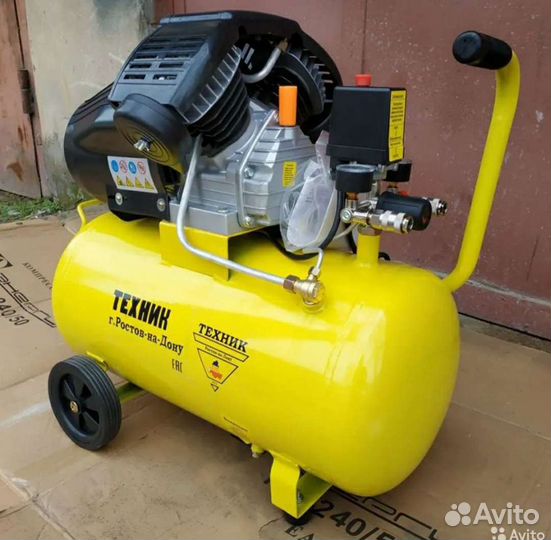 Воздушный компрессор Техник 50л 440 л 2х цилиндров