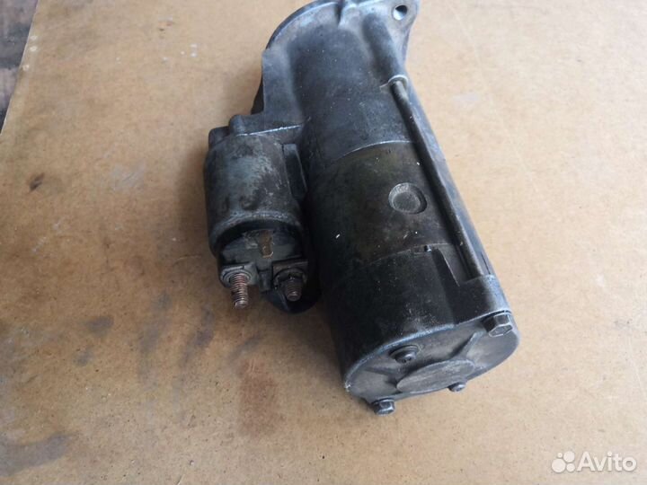 Стартер 4 м 40 Mitsubishi Pajero,в нол 2 стартера