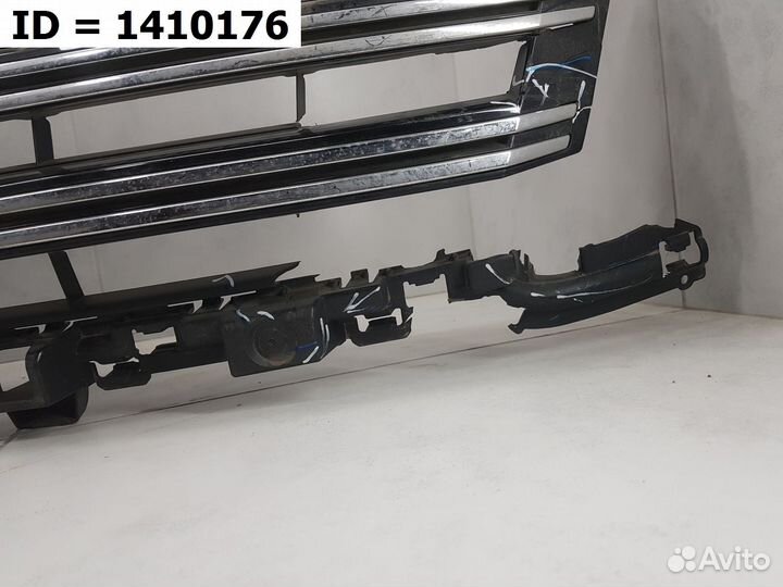 Решетка радиатора Volkswagen Tiguan