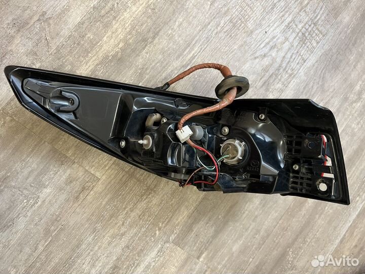 Фонарь задний правый в крыло на mazda CX5 KF