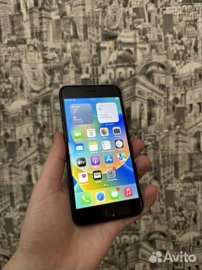 iPhone 8 Plus, 64 ГБ