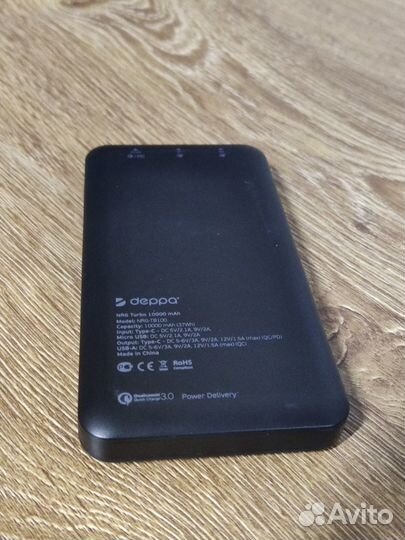 Портативный аккумулятор Deppa Turbo 10000 новый