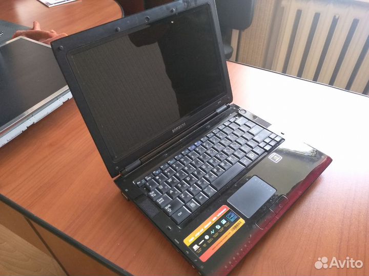 Ноутбук Samsung NP-Q210