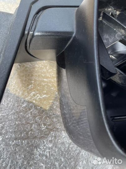 Зеркало боковое левое jeep grand cherokee wk2