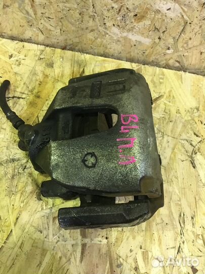 Тормозной суппорт передний левый Mazda 3 BL