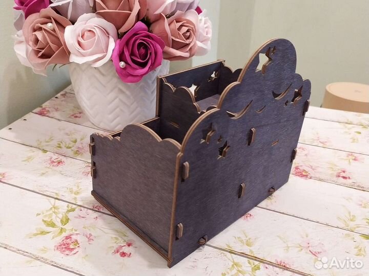 Деревянный органайзер на стол