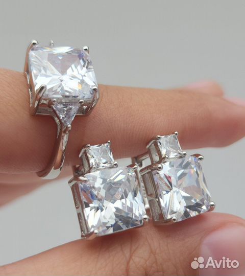 Кольцо и серьги