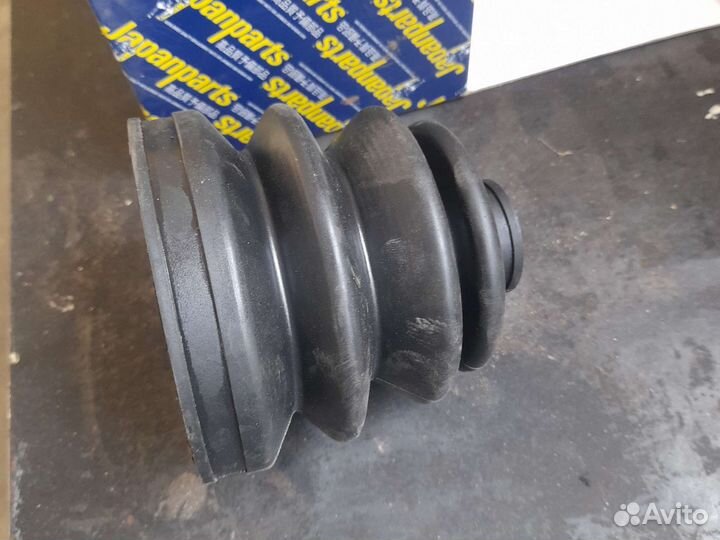 Пыльник шруса Хонда