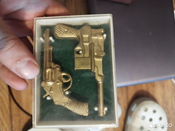 Старинная ретро игрушка сувенир