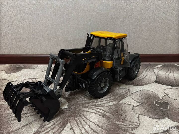 Игрушечные тракторы jcb и lamborghini