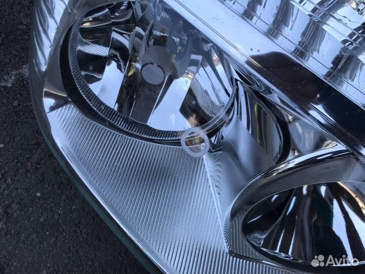 Фара галогеновая передняя правая Gaz Газель 2003