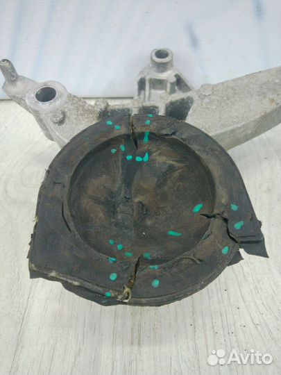 Опора двигателя двс Кронштейн Renault duster 2