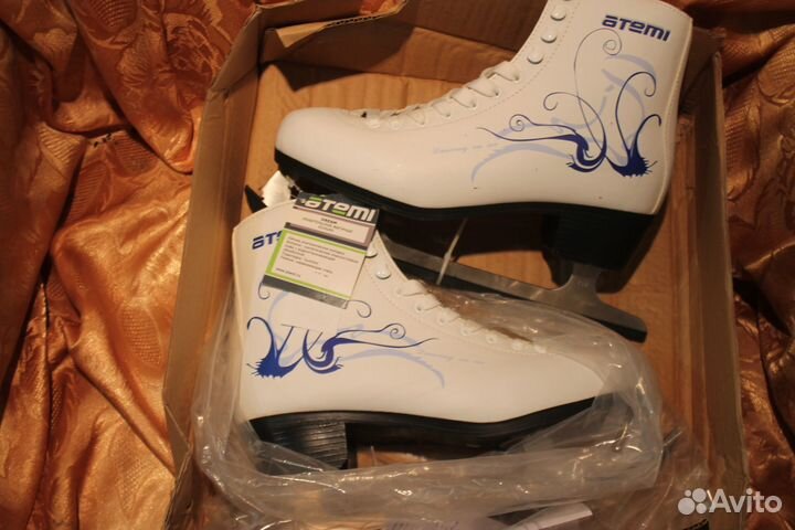 Коньки фигурные