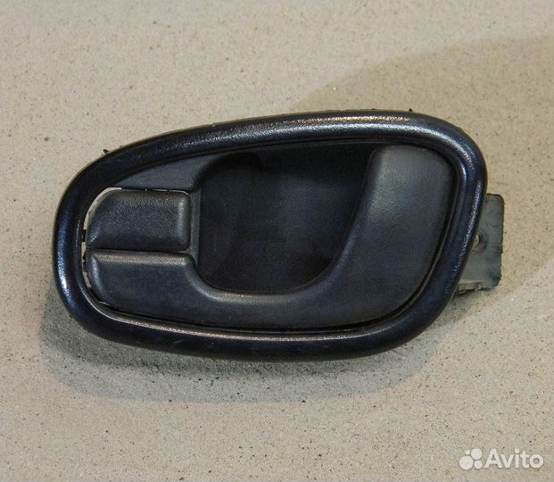 Ручка двери зад. левой внутренняя Chevrolet Lanos