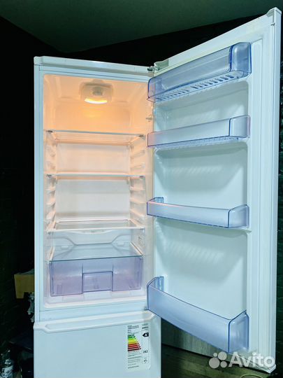 Холодильник идеальный+доставка