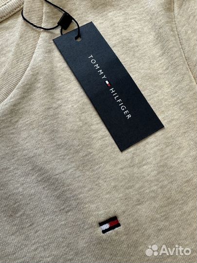 Футболка Tommy Hilfiger оригинал M / L