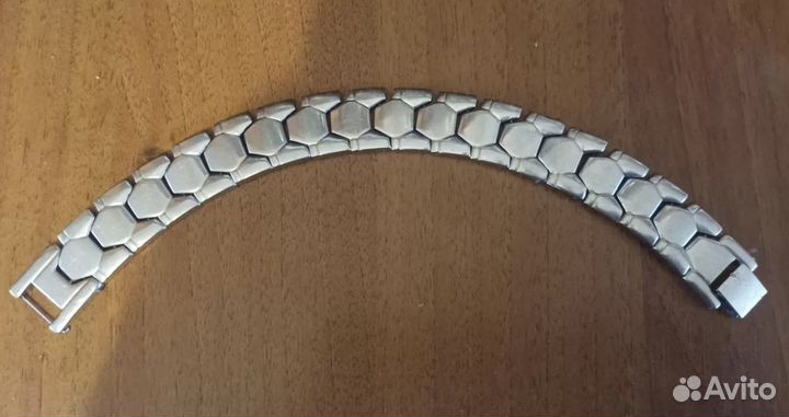 Магнитный браслет от давления