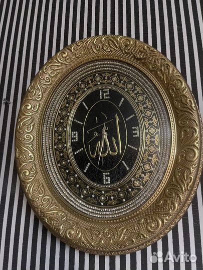 Часы настенные мусульманские золотые
