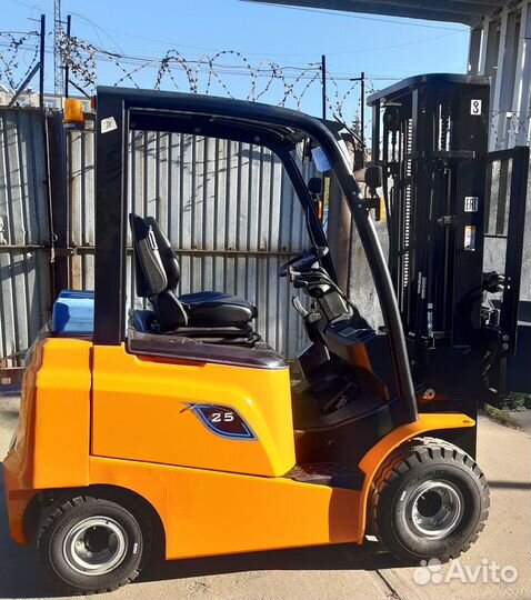 Вилочный погрузчик TFN CPD25-AEY2, 2022