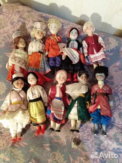 Куклы СССР и мира в нац. Костюиах