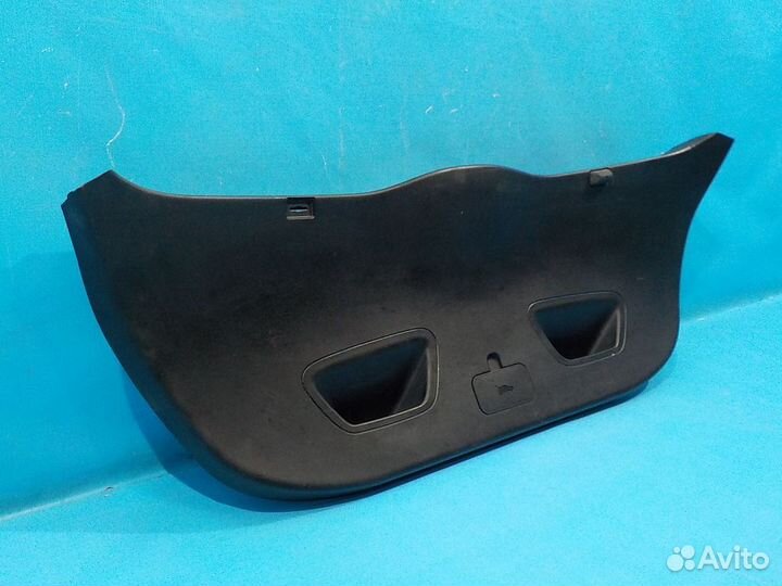 Обшивка двери багажника KIA Ceed (ED) 2007-2012