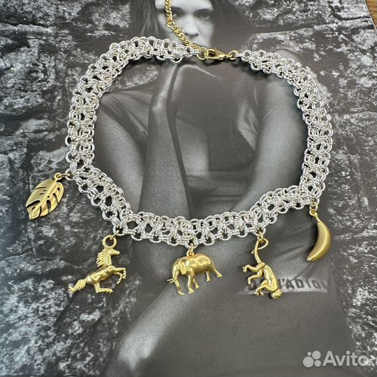 Колье цепь с подвесками чармами чокер