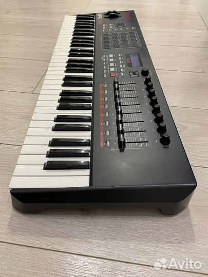 Миди клавиатура akai MPK261