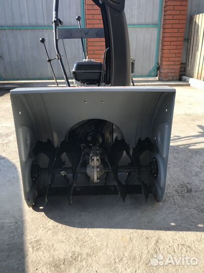Снегоуборщик бензиновый самоходный бу
