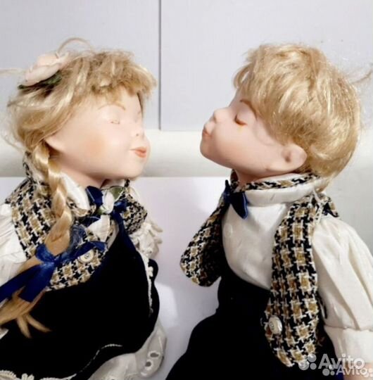 Куклы фарфоровые, Ожидание поцелуя