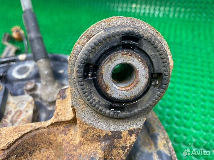 Кулак поворотный задний левый Honda Civic EU1 D15B