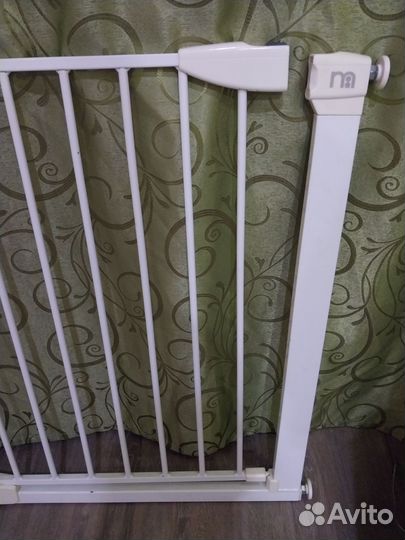 Ворота безопасности на лестницу