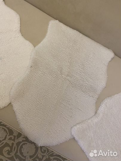 Шкуры коврики белые IKEA б/у