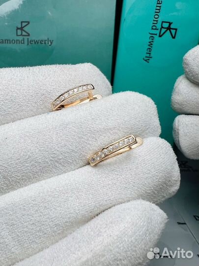 Золотые серьги