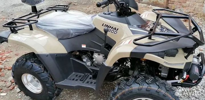Квадроцикл Linhai Yamaha D 300 4WD бежевый
