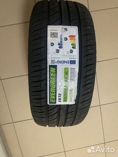 Nokian Tyres Hakka Blue 3 205/65 R16