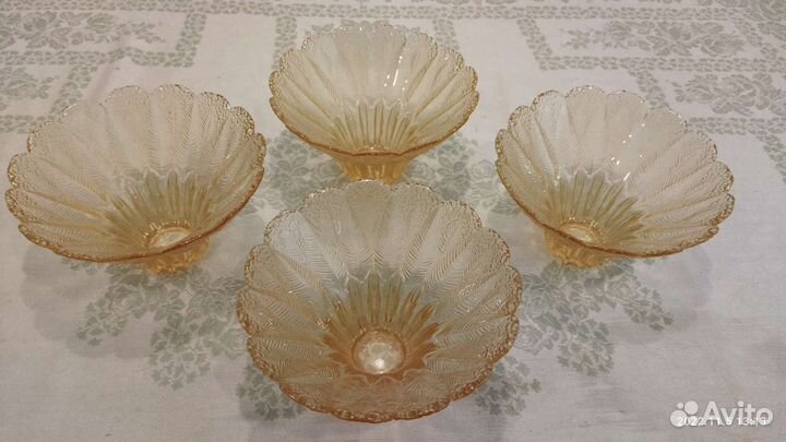 Вазочки, конфетницы, салатники