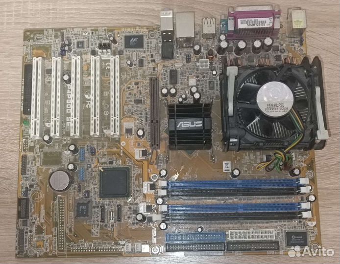 Материнская плата c куллером Asus p4p800 se