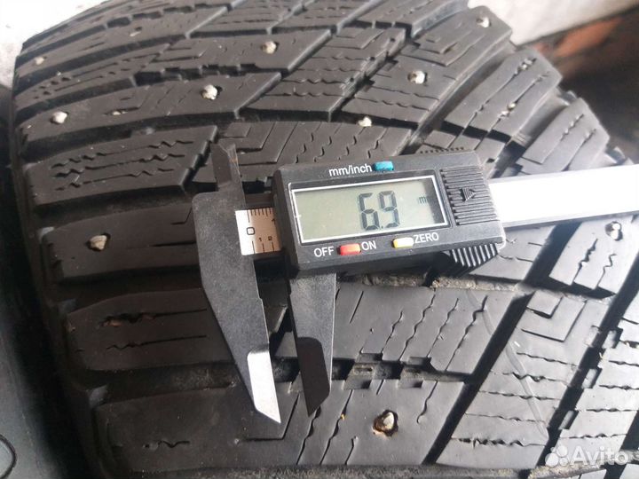 Goodyear Ultragrip Ice Arctic 215/55 R16 97T